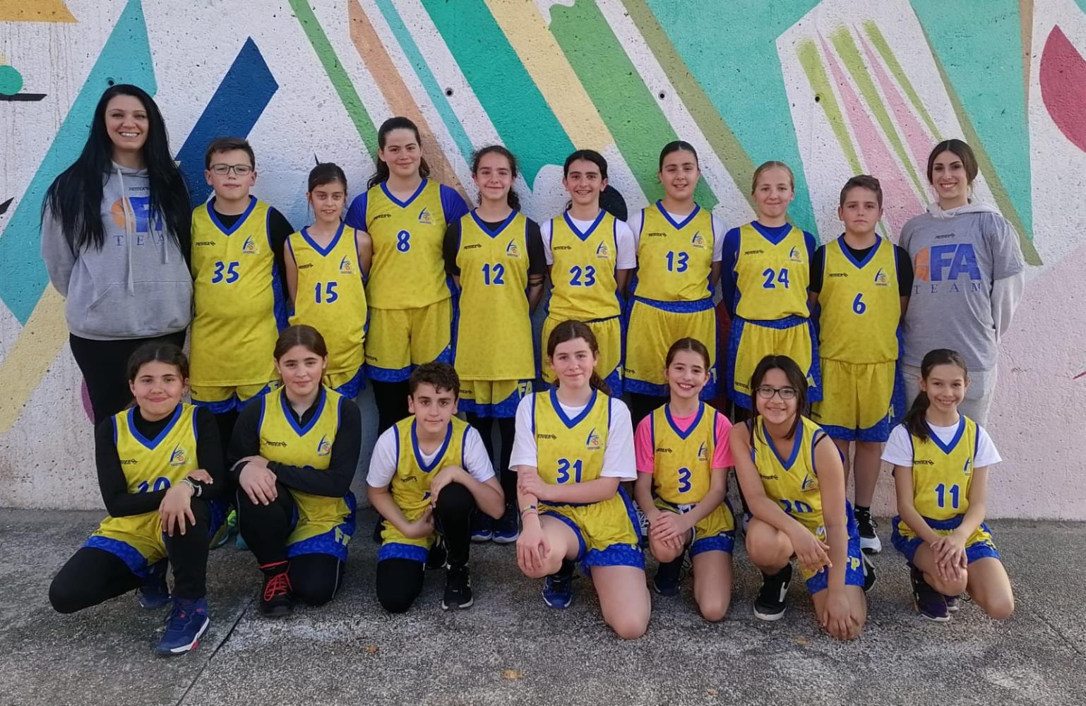 ALEVIN AMARILLO ESCUELA FA 